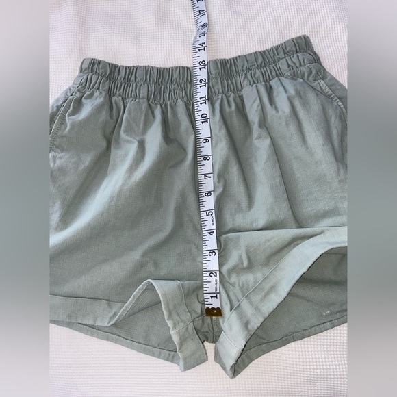 Women’s GARAGE sage Green cotton high waisted elastic waist shorts size small - Picture 4 of 8